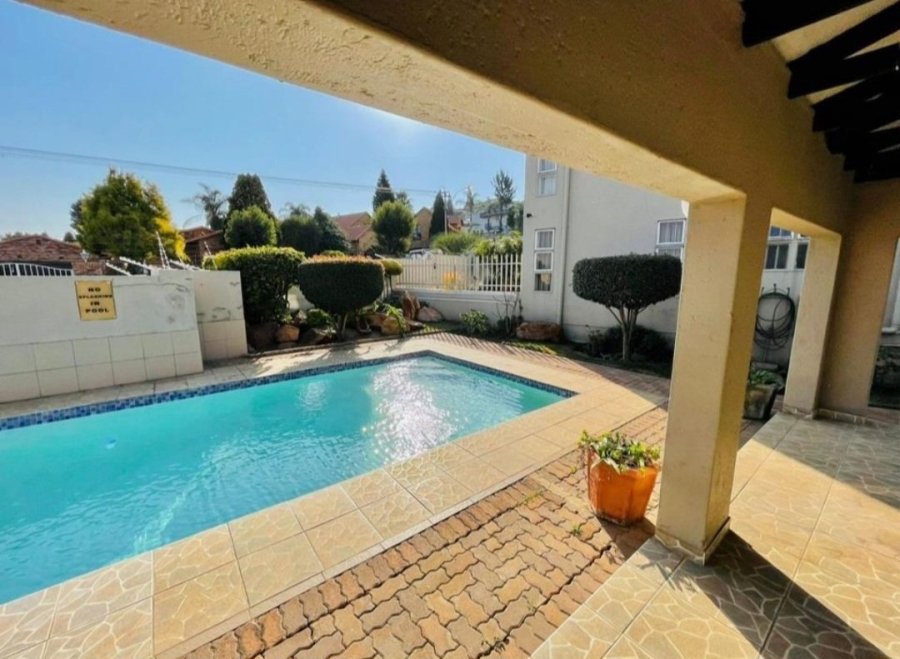 2 Bedroom Property for Sale in Oakdene Gauteng