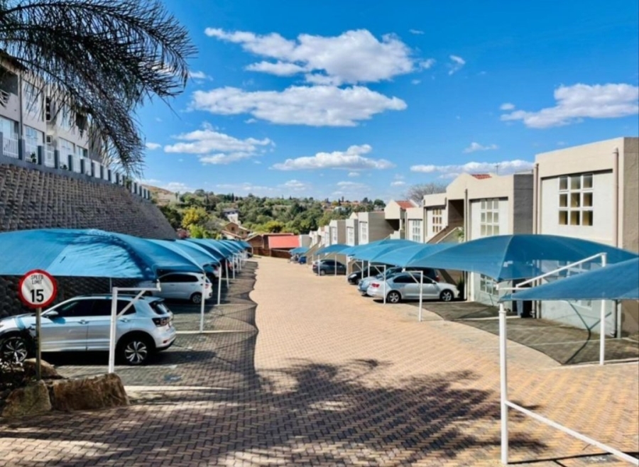 2 Bedroom Property for Sale in Oakdene Gauteng