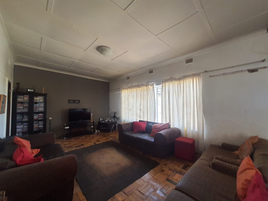 3 Bedroom Property for Sale in Discovery Gauteng