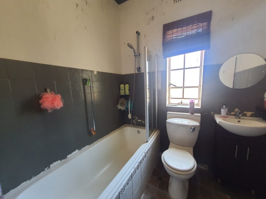 3 Bedroom Property for Sale in Discovery Gauteng