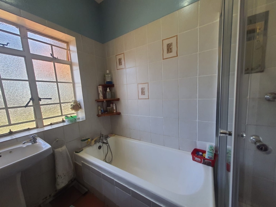 3 Bedroom Property for Sale in Discovery Gauteng