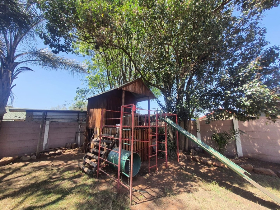 3 Bedroom Property for Sale in Discovery Gauteng