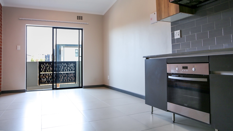 To Let 1 Bedroom Property for Rent in Crowthorne AH Gauteng