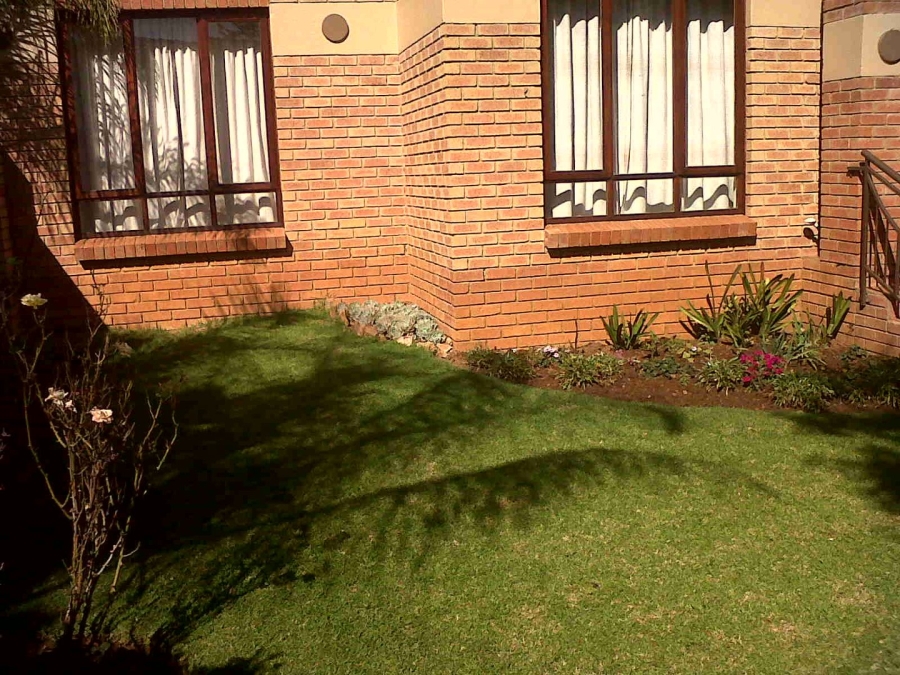 2 Bedroom Property for Sale in Mooikloof Ridge Gauteng