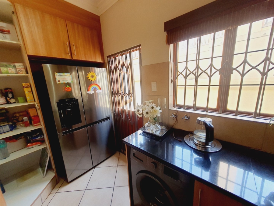 3 Bedroom Property for Sale in Boardwalk Gauteng