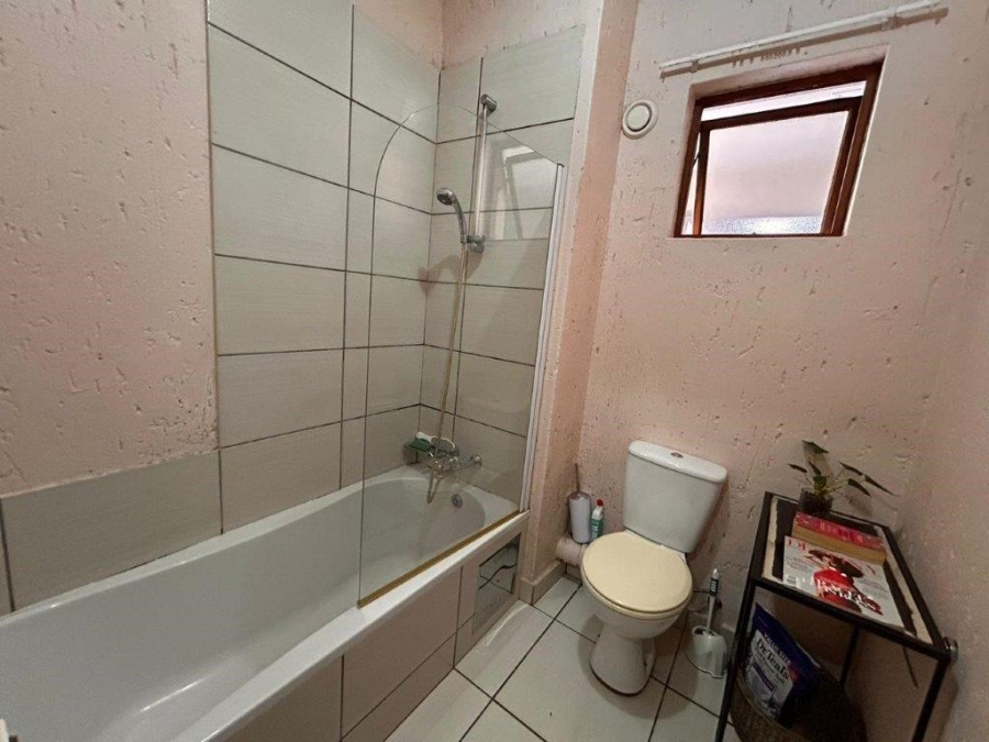 2 Bedroom Property for Sale in Paulshof Gauteng