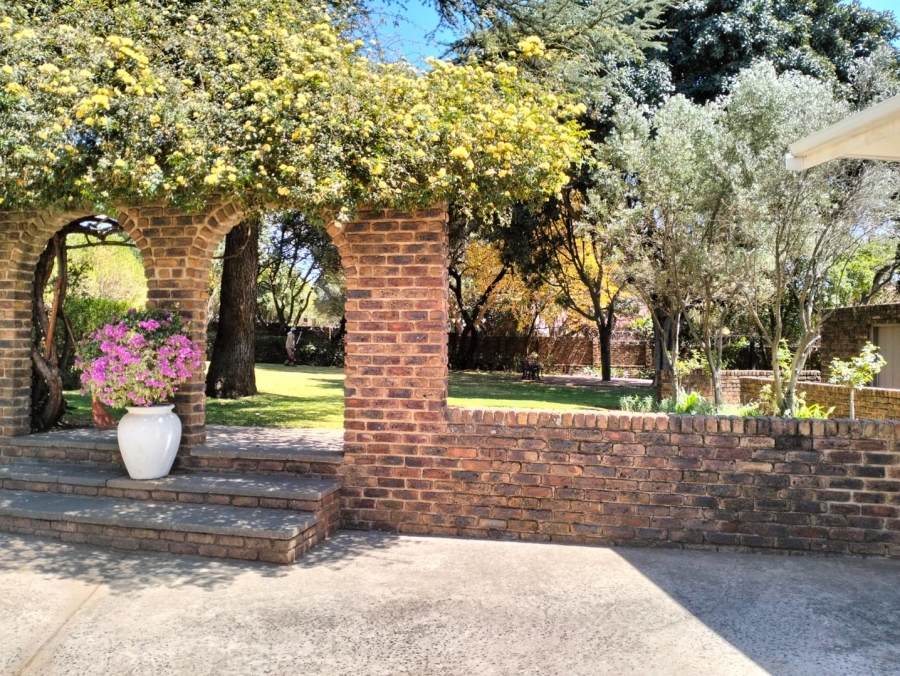 2 Bedroom Property for Sale in Waterkloof Glen Gauteng