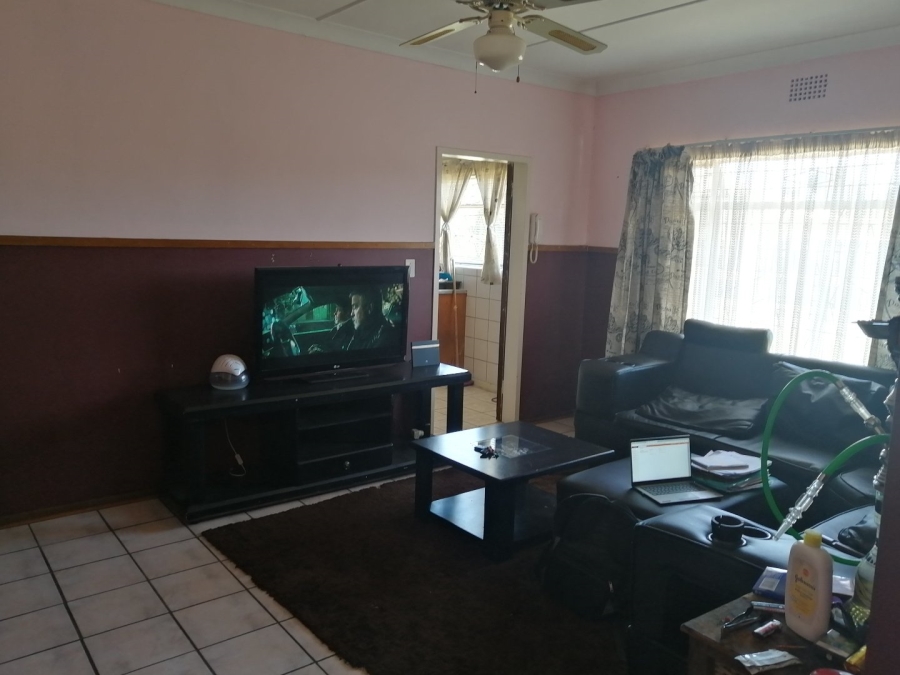 3 Bedroom Property for Sale in Strubenvale Gauteng