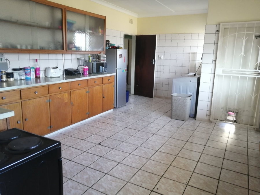 3 Bedroom Property for Sale in Strubenvale Gauteng