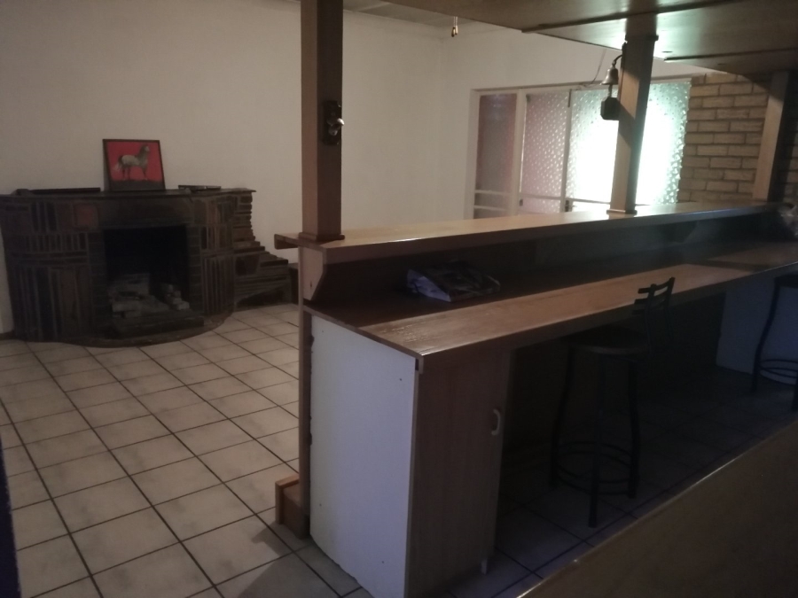 3 Bedroom Property for Sale in Strubenvale Gauteng