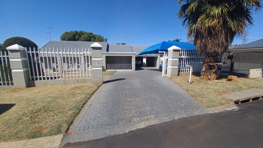 3 Bedroom Property for Sale in Witpoortjie Gauteng