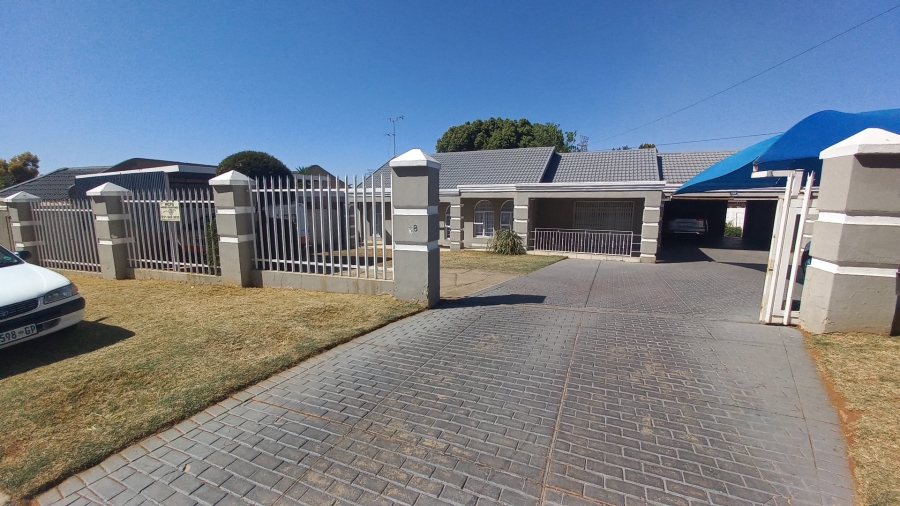 3 Bedroom Property for Sale in Witpoortjie Gauteng