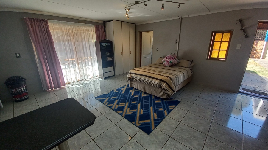 3 Bedroom Property for Sale in Witpoortjie Gauteng