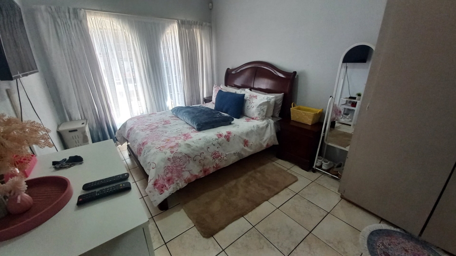 3 Bedroom Property for Sale in Witpoortjie Gauteng