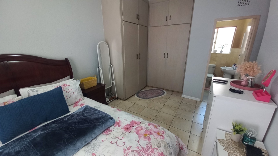 3 Bedroom Property for Sale in Witpoortjie Gauteng