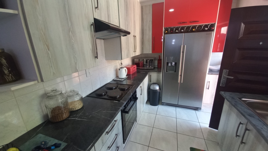 3 Bedroom Property for Sale in Witpoortjie Gauteng