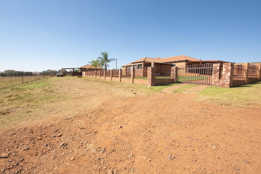 4 Bedroom Property for Sale in Bothas Geluk Gauteng