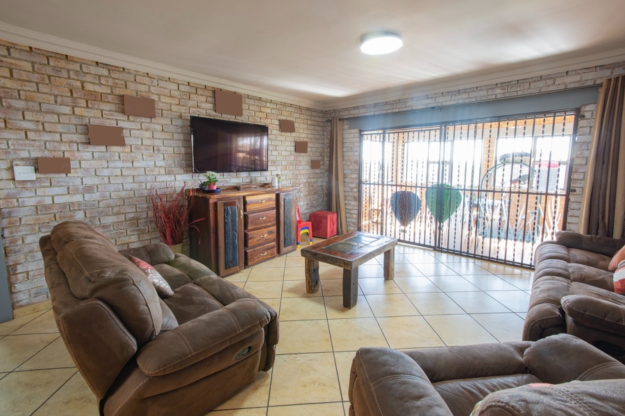 4 Bedroom Property for Sale in Bothas Geluk Gauteng