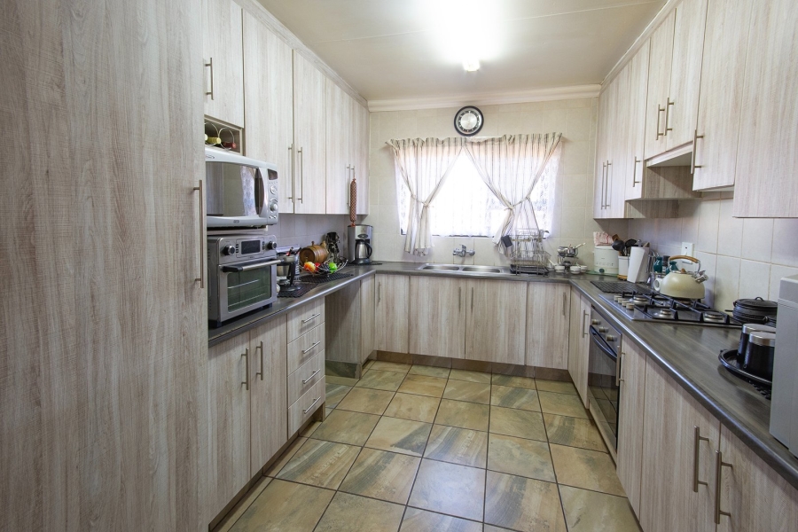 4 Bedroom Property for Sale in Bothas Geluk Gauteng