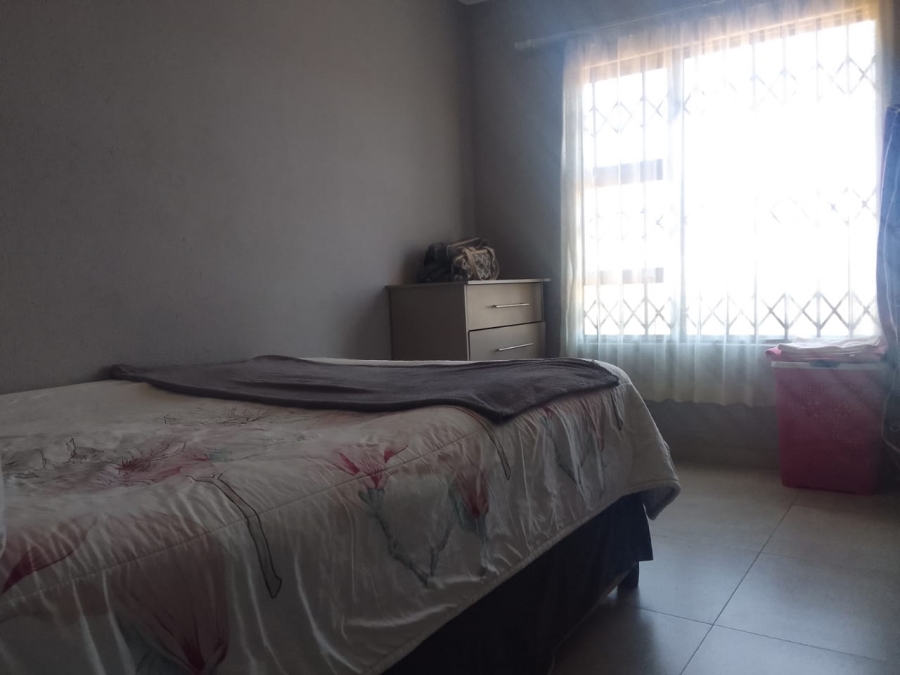 To Let 3 Bedroom Property for Rent in Sharon Park Gauteng