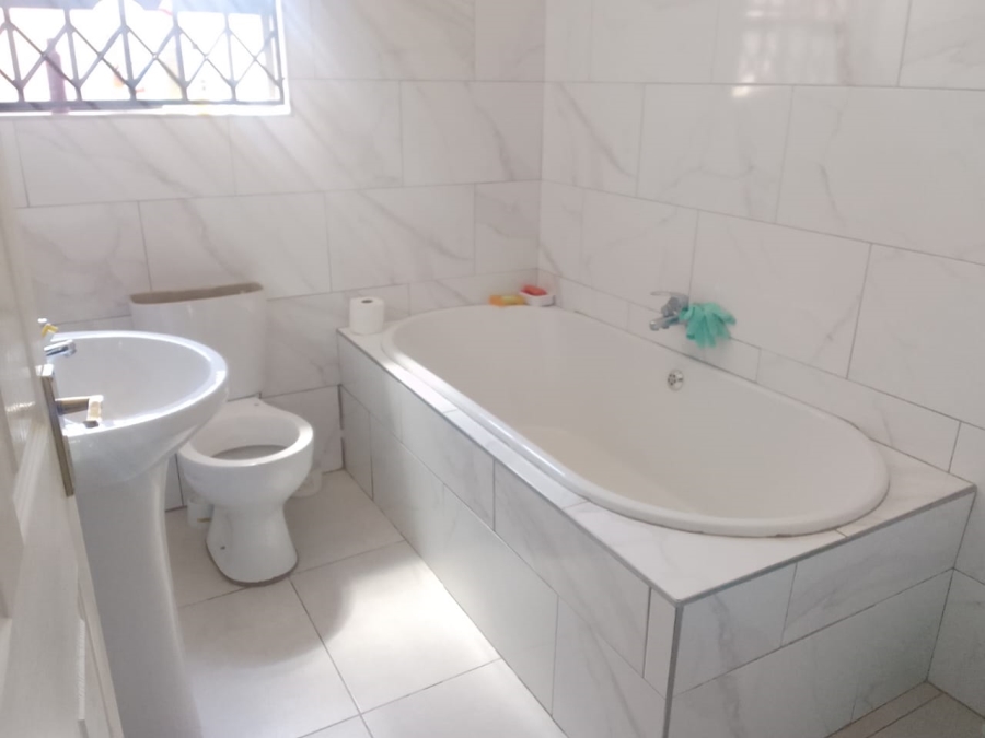 To Let 3 Bedroom Property for Rent in Sharon Park Gauteng