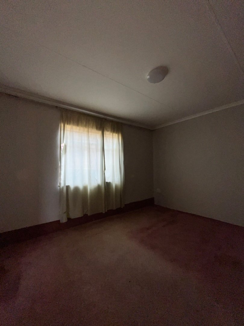  Bedroom Property for Sale in Laudium Ext 2 Gauteng