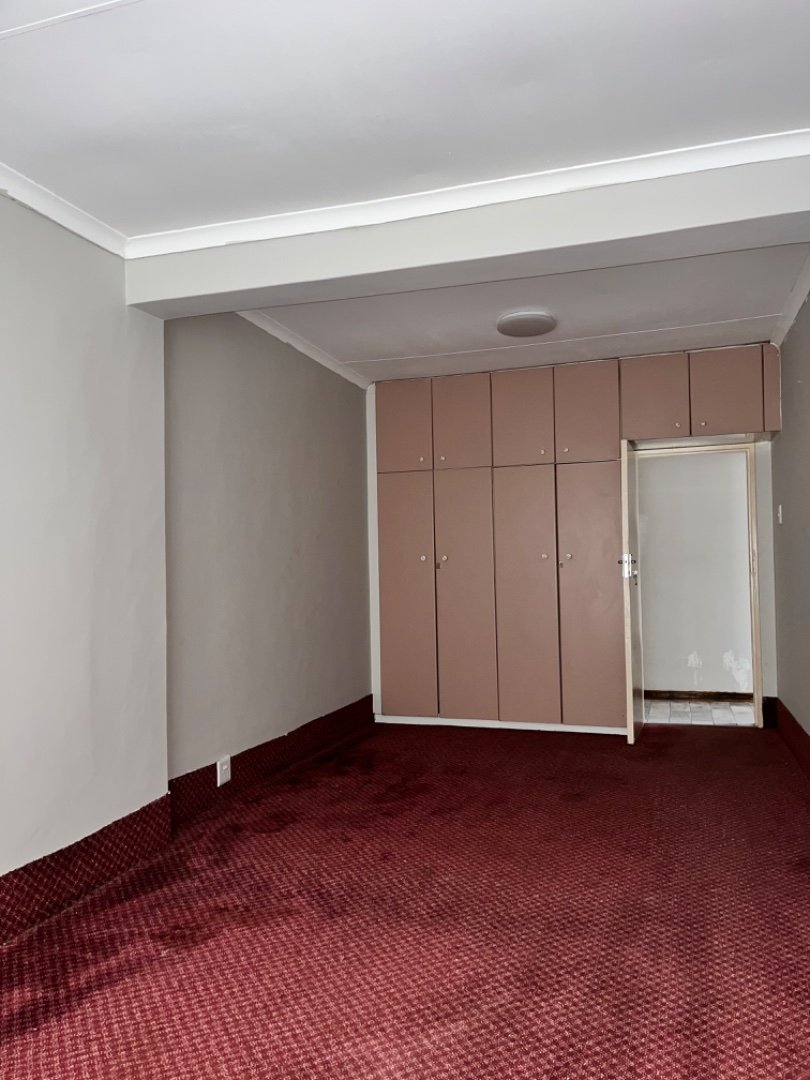  Bedroom Property for Sale in Laudium Ext 2 Gauteng