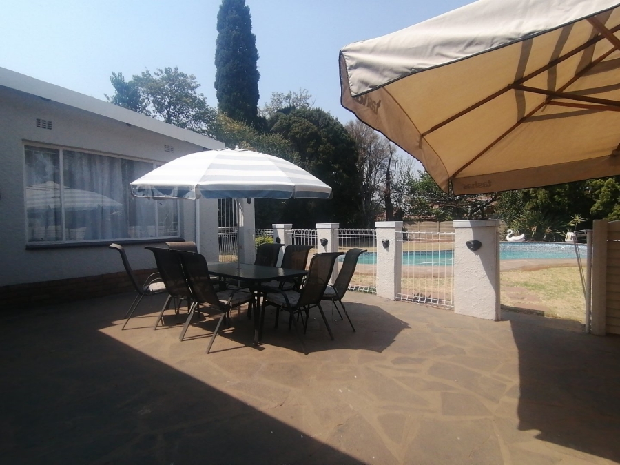 4 Bedroom Property for Sale in Brackenhurst Gauteng