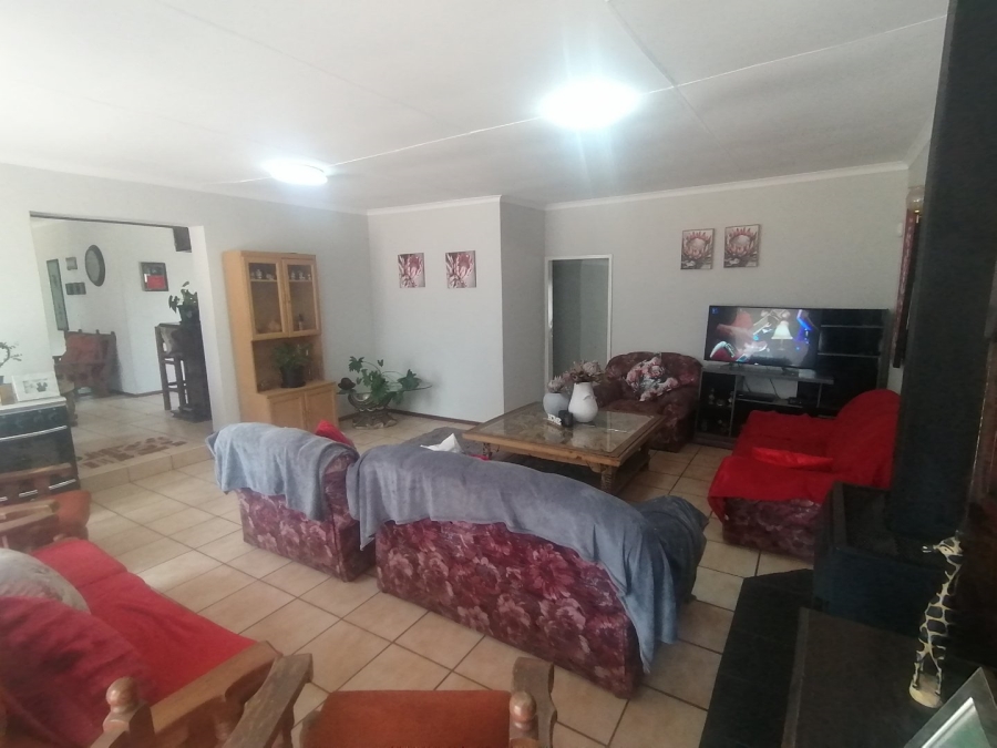 4 Bedroom Property for Sale in Brackenhurst Gauteng