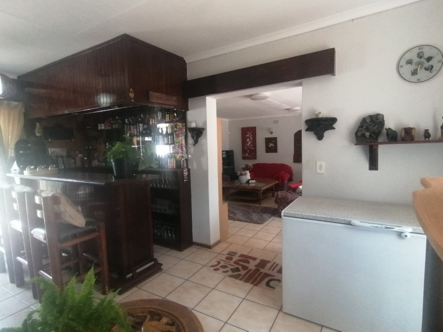 4 Bedroom Property for Sale in Brackenhurst Gauteng