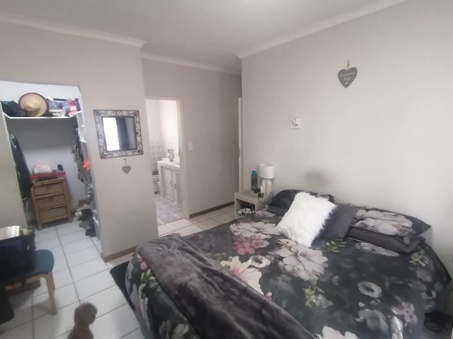 4 Bedroom Property for Sale in Brackenhurst Gauteng