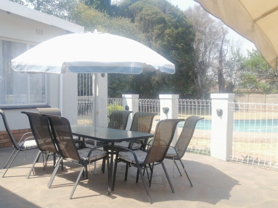 4 Bedroom Property for Sale in Brackenhurst Gauteng