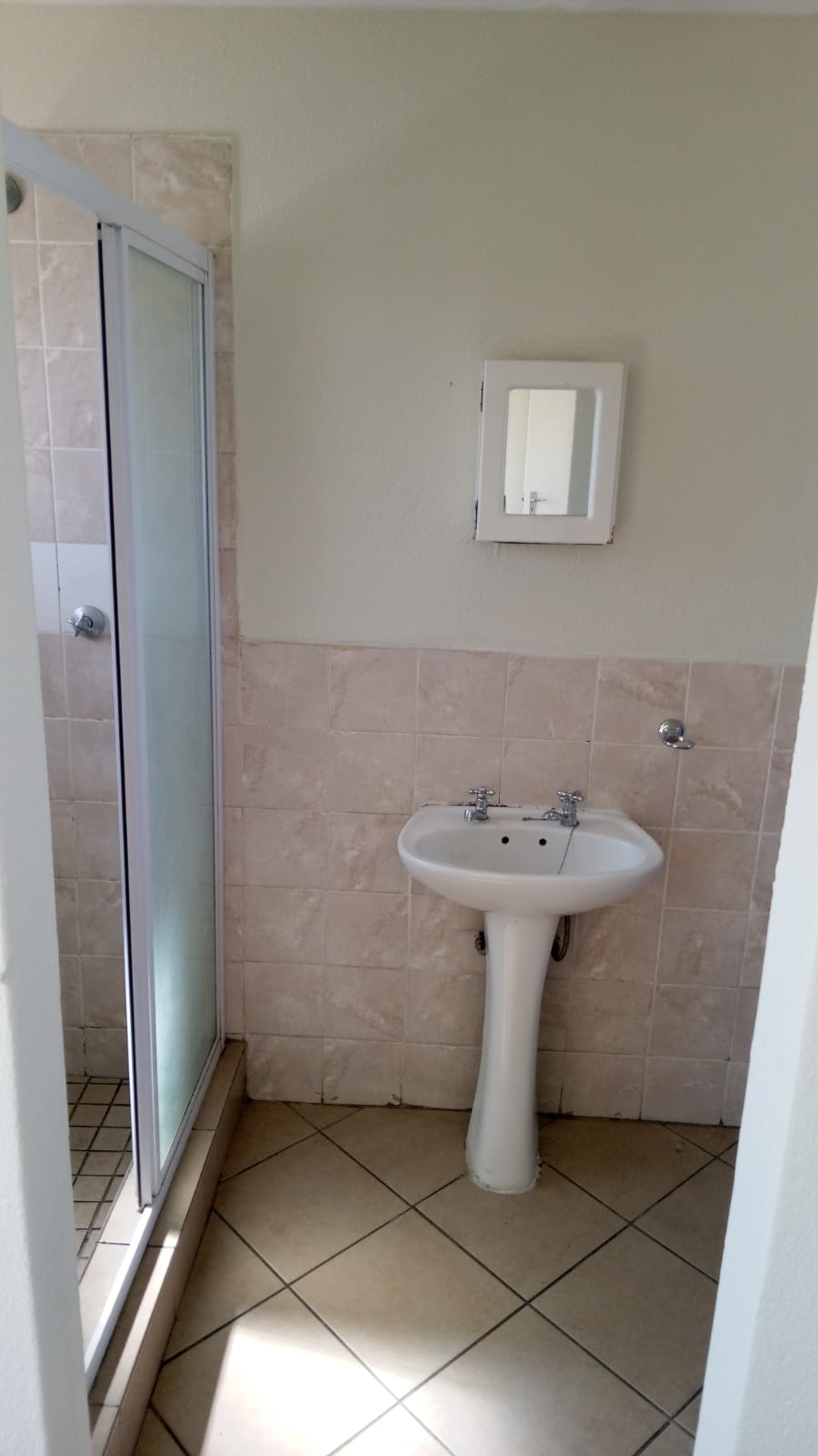 To Let 2 Bedroom Property for Rent in Ravensklip Gauteng