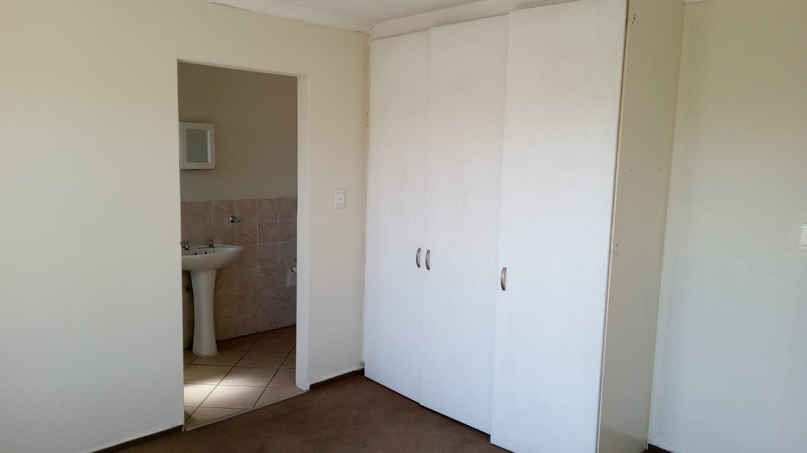 To Let 2 Bedroom Property for Rent in Ravensklip Gauteng