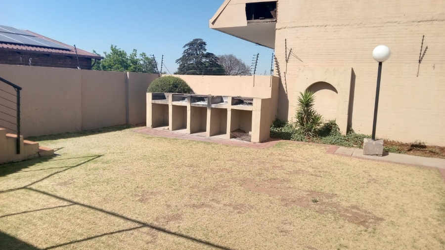 To Let 2 Bedroom Property for Rent in Ravensklip Gauteng