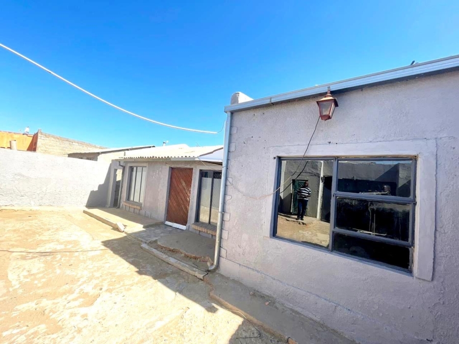 9 Bedroom Property for Sale in Tembisa Central Gauteng