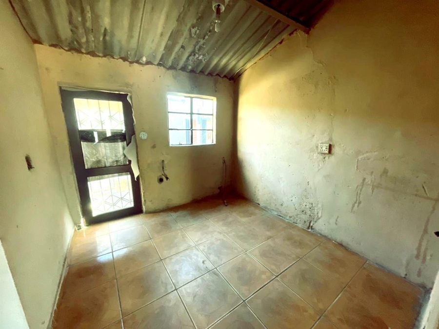 9 Bedroom Property for Sale in Tembisa Central Gauteng