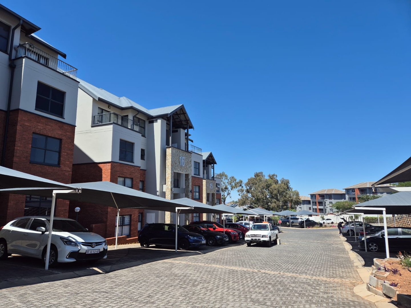 To Let 3 Bedroom Property for Rent in Oakdene Gauteng