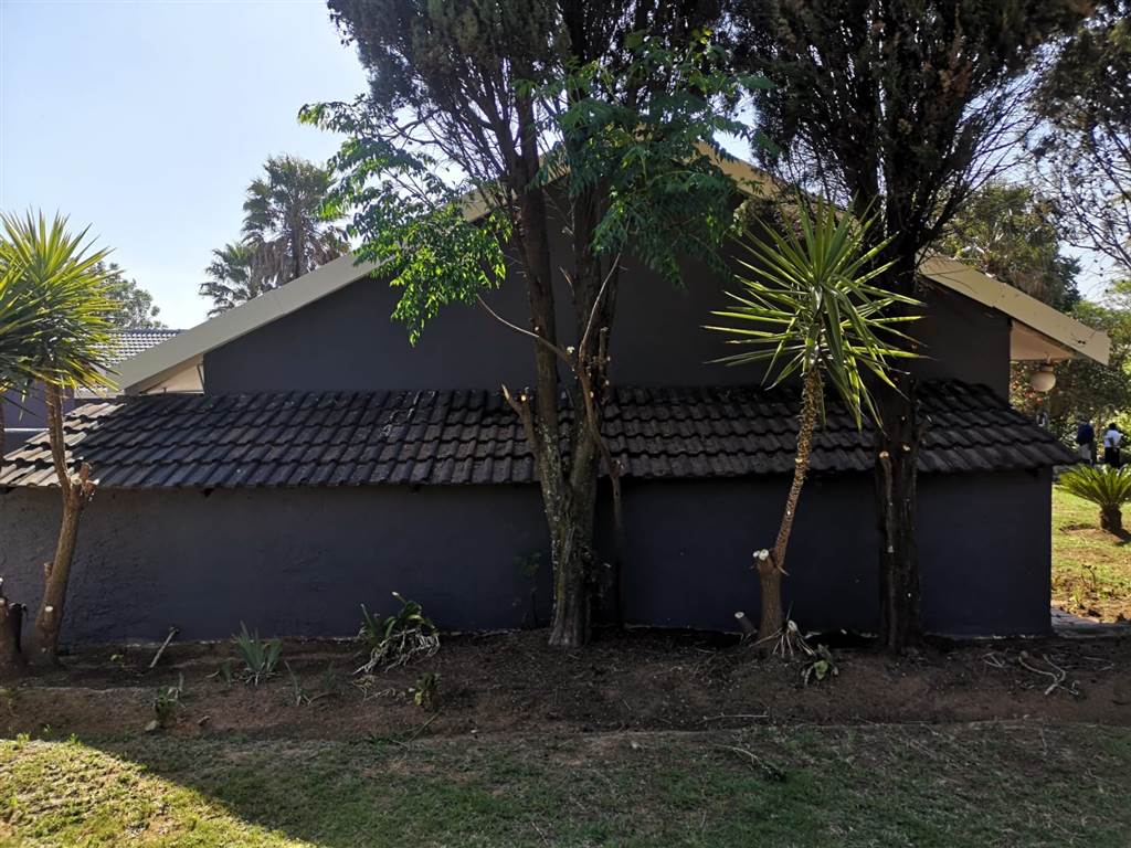 To Let  Bedroom Property for Rent in Glen Austin Gauteng