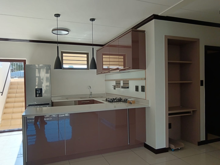 To Let 2 Bedroom Property for Rent in Blue Hills AH Gauteng