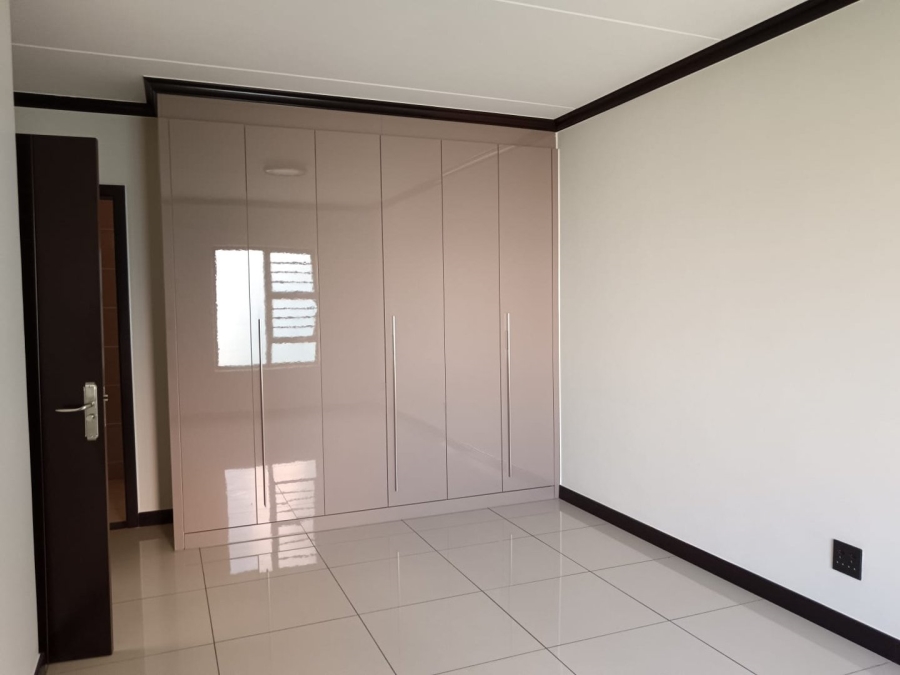 To Let 2 Bedroom Property for Rent in Blue Hills AH Gauteng