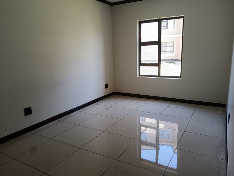 To Let 2 Bedroom Property for Rent in Blue Hills AH Gauteng