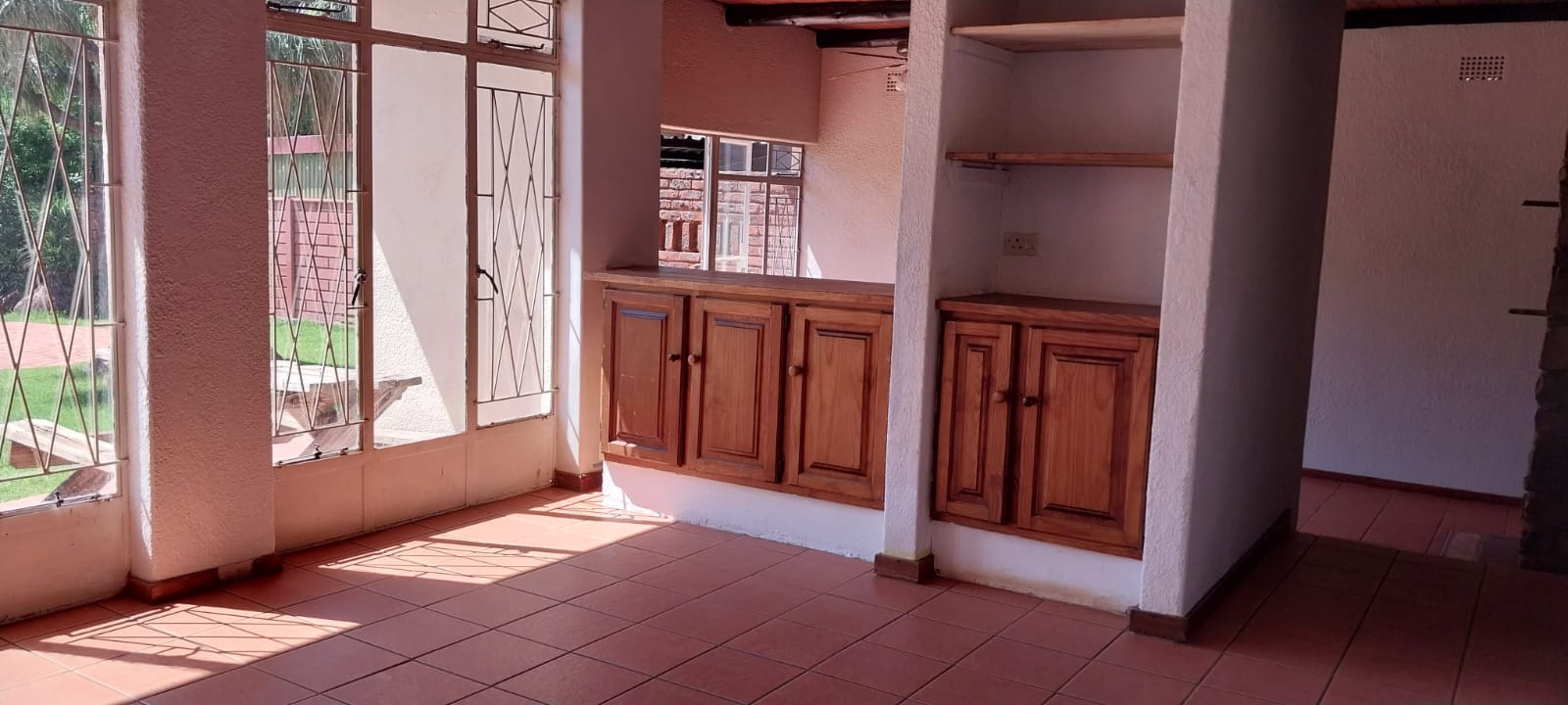 To Let 8 Bedroom Property for Rent in Annlin Gauteng