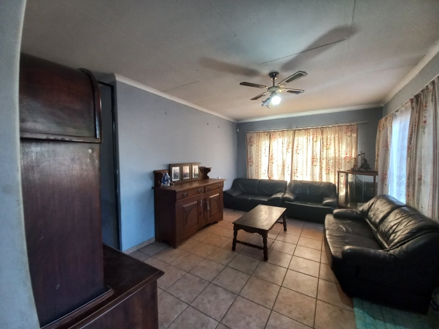 3 Bedroom Property for Sale in Rensburg Gauteng