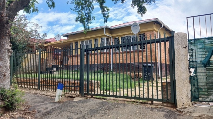 3 Bedroom Property for Sale in Rosettenville Gauteng