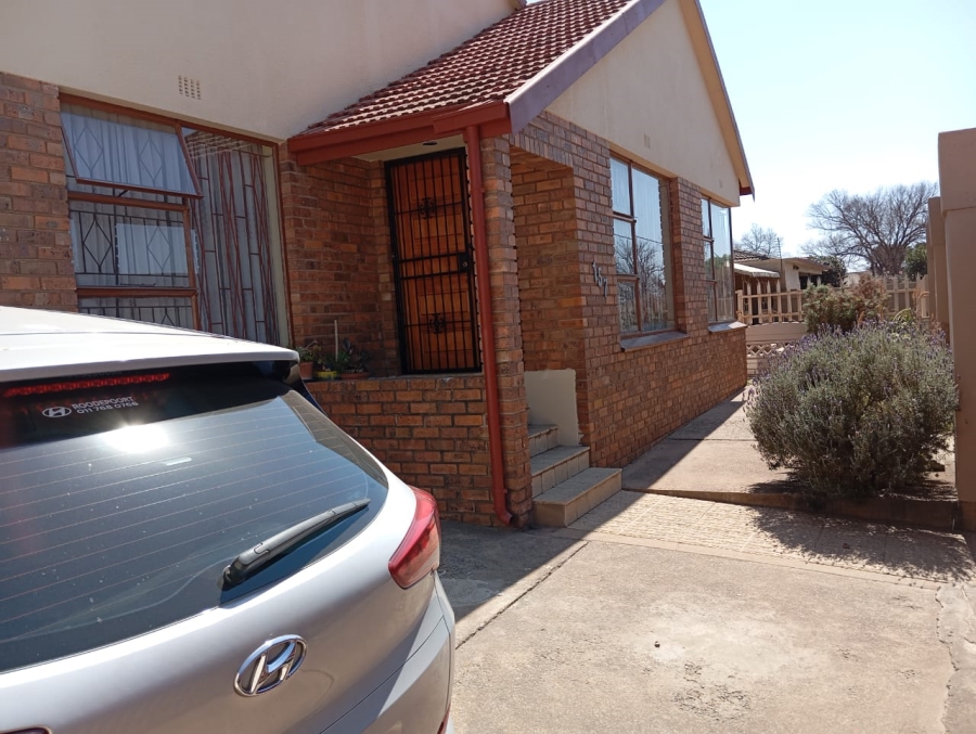 3 Bedroom Property for Sale in Rosettenville Gauteng