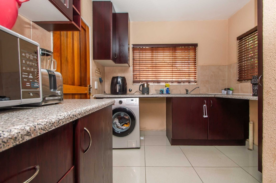 3 Bedroom Property for Sale in Wilgeheuwel Gauteng