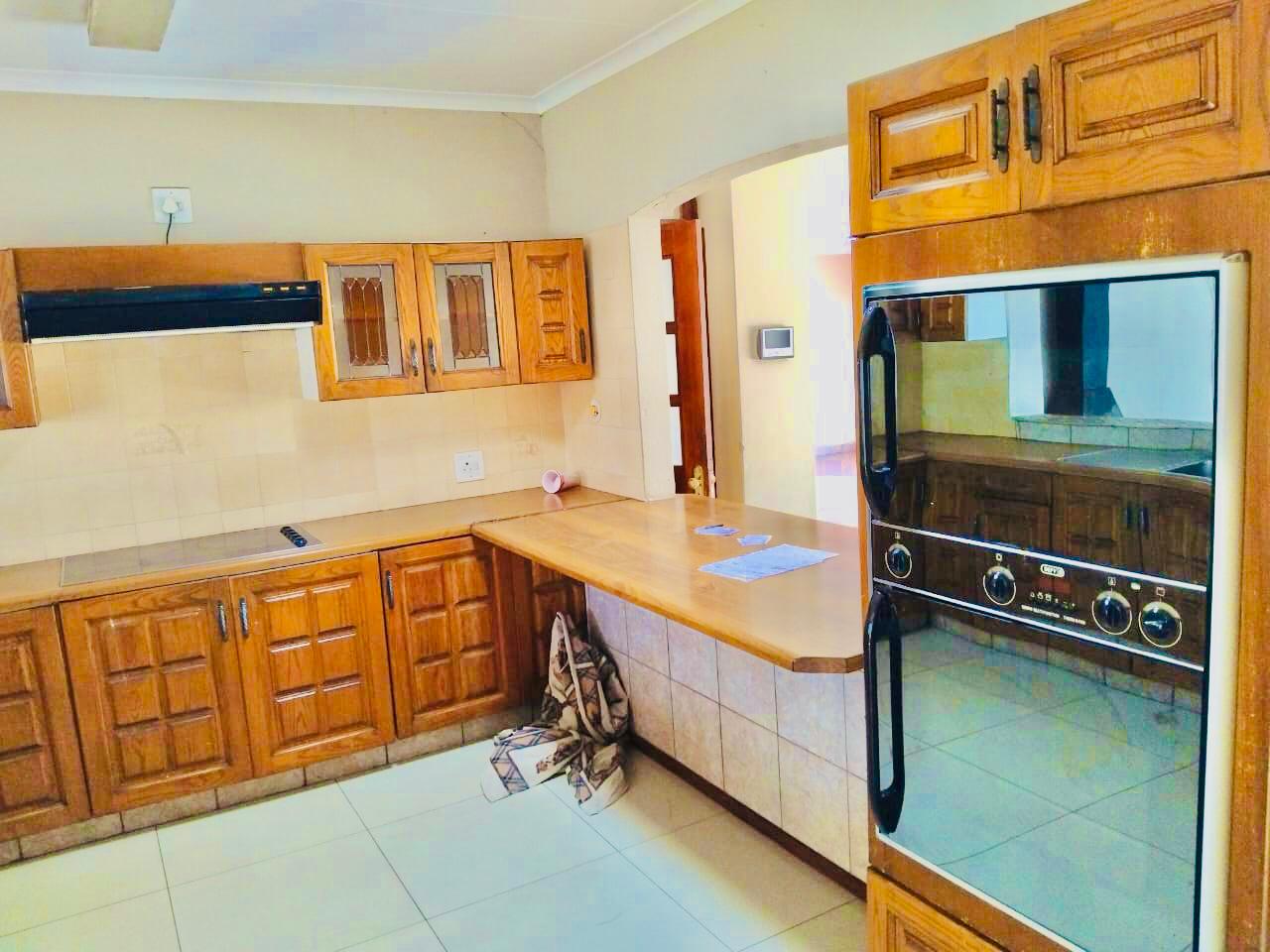 5 Bedroom Property for Sale in Suideroord Gauteng