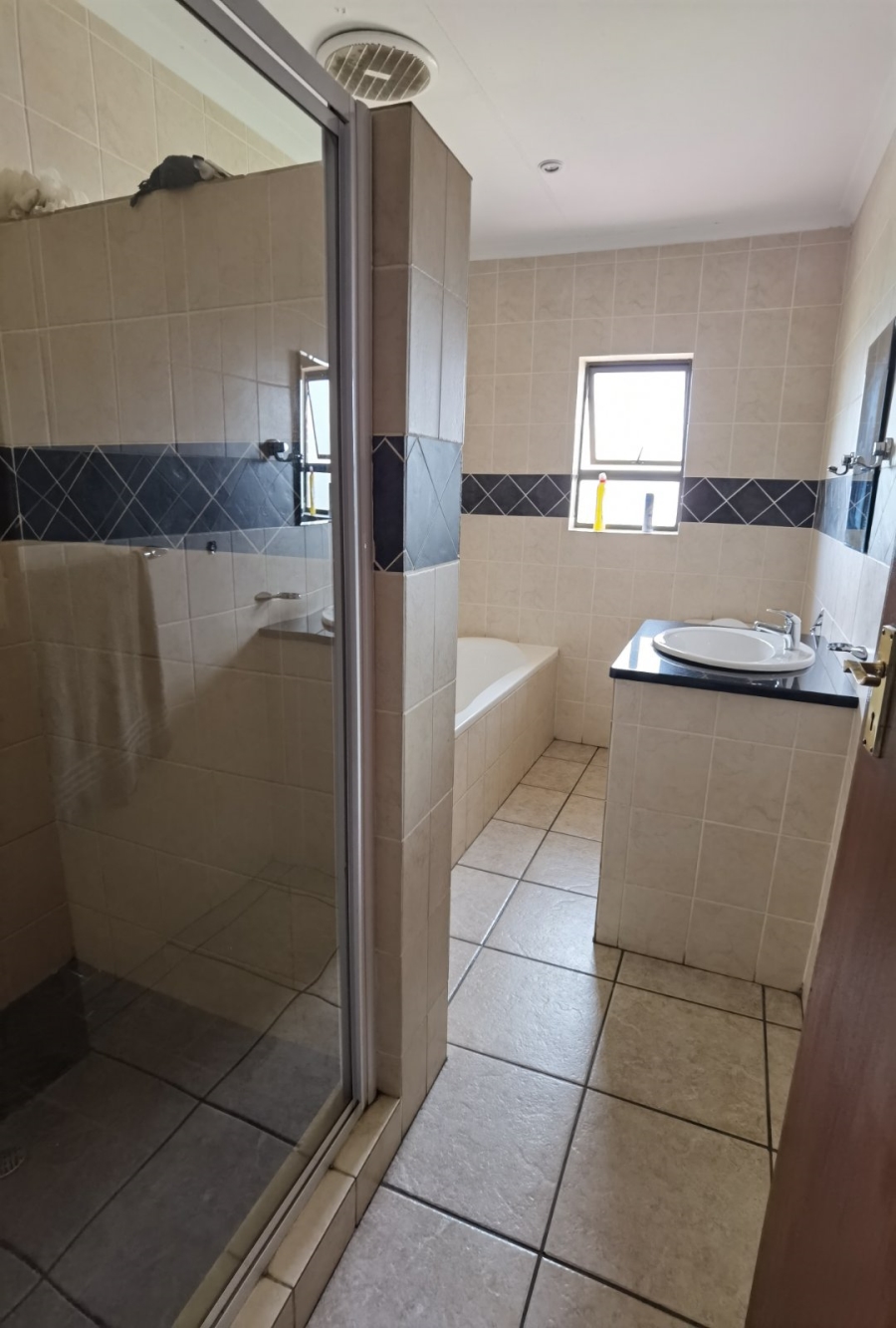 5 Bedroom Property for Sale in Bronkhorstbaai Gauteng