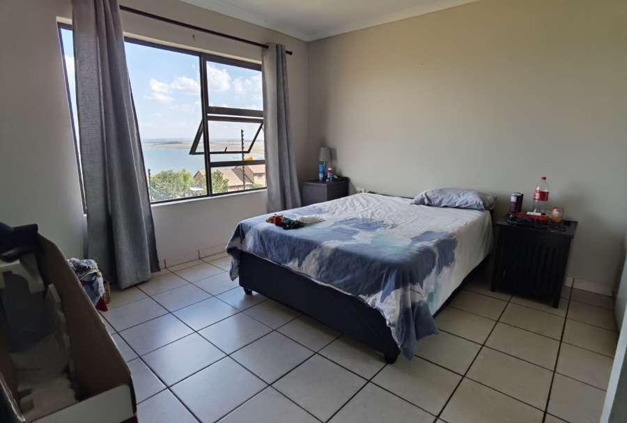 5 Bedroom Property for Sale in Bronkhorstbaai Gauteng